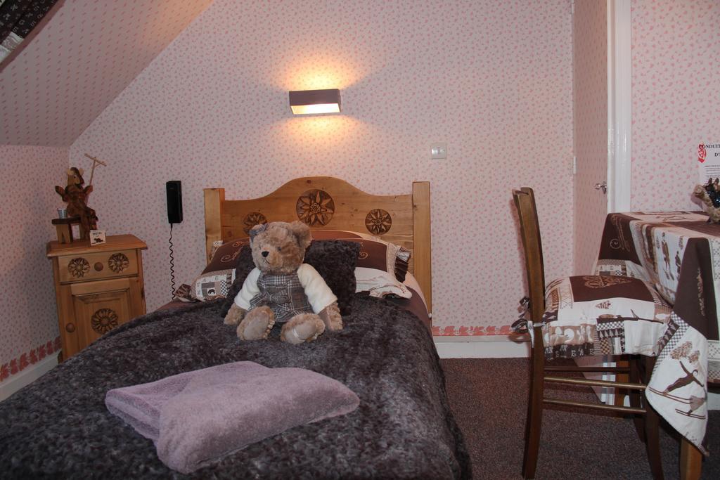 Hotel La Tapia Autrans-Meaudre-en-Vercors Phòng bức ảnh