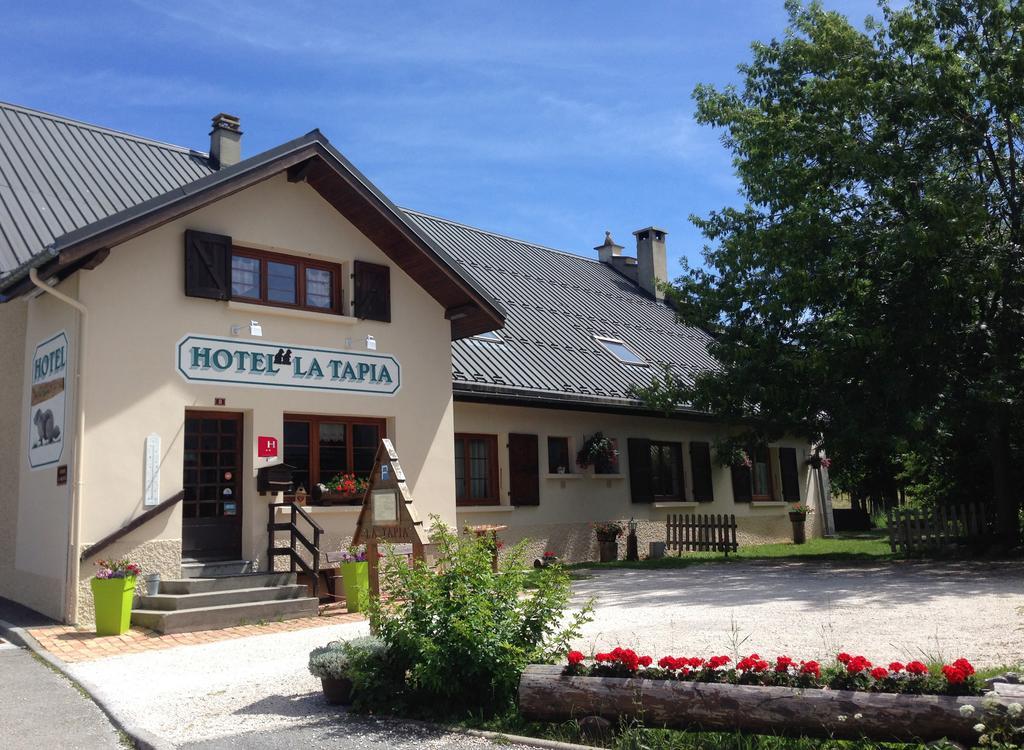 Hotel La Tapia Autrans-Meaudre-en-Vercors Ngoại thất bức ảnh